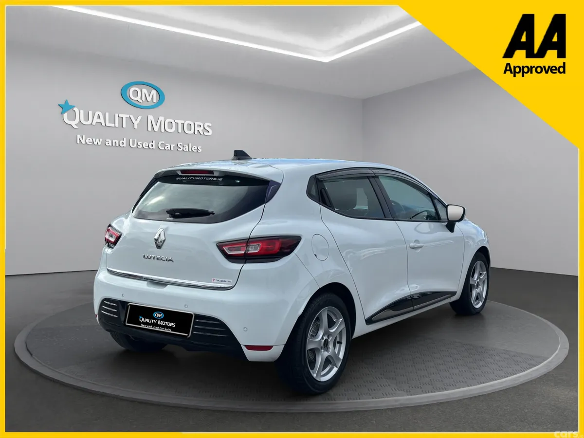 Renault Clio Hatchback, Petrol, 2018, White