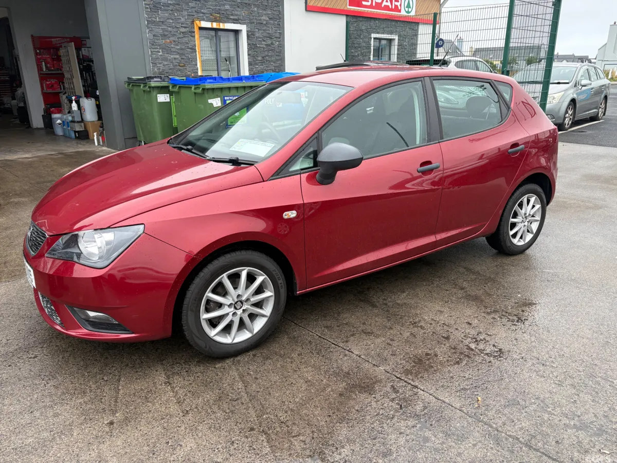 SEAT Ibiza MPV, Petrol, 2015, Red
