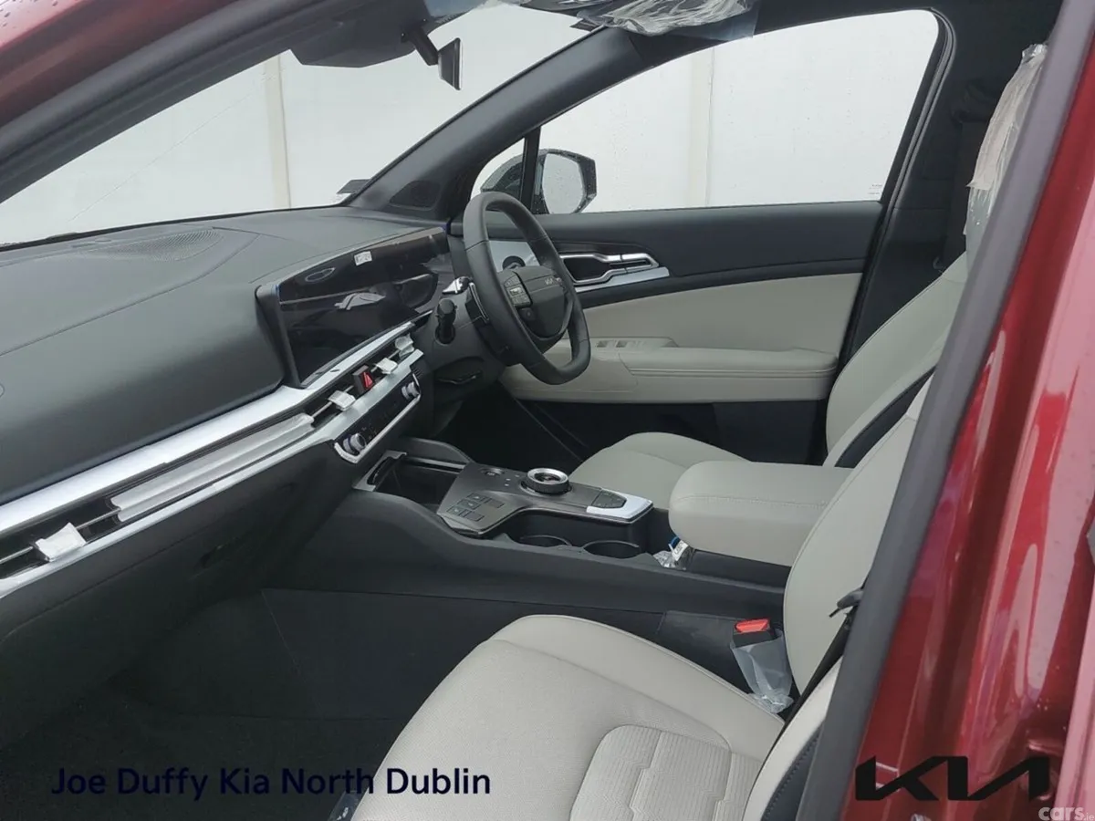 Kia Sportage SUV, Petrol Hybrid, 2026, Red