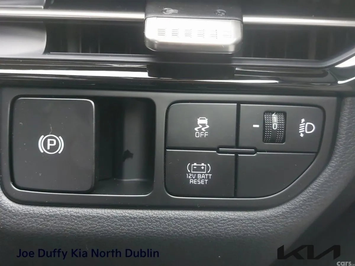 Kia Sportage SUV, Petrol Hybrid, 2026, Grey