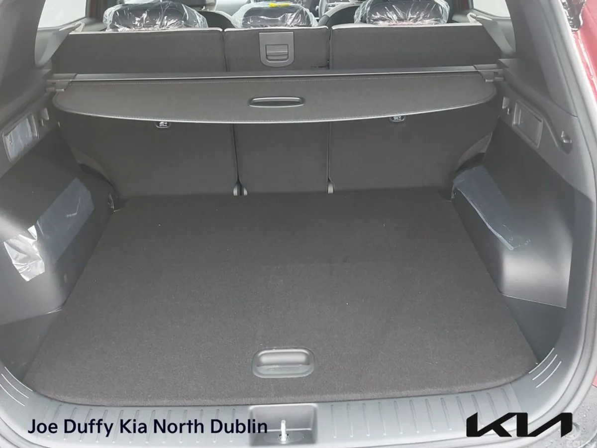 Kia Sportage SUV, Petrol Plug-in Hybrid, 2026, Red