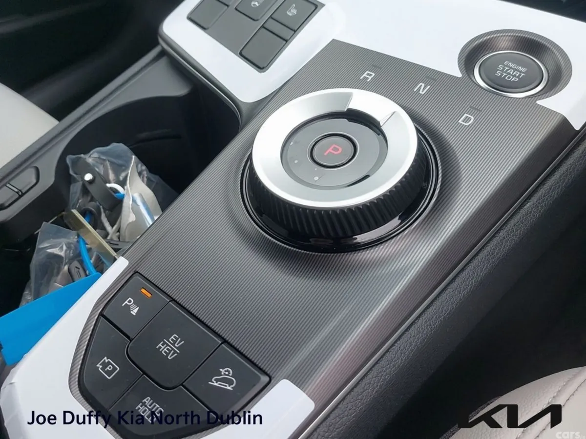 Kia Sportage SUV, Petrol Plug-in Hybrid, 2026, Red