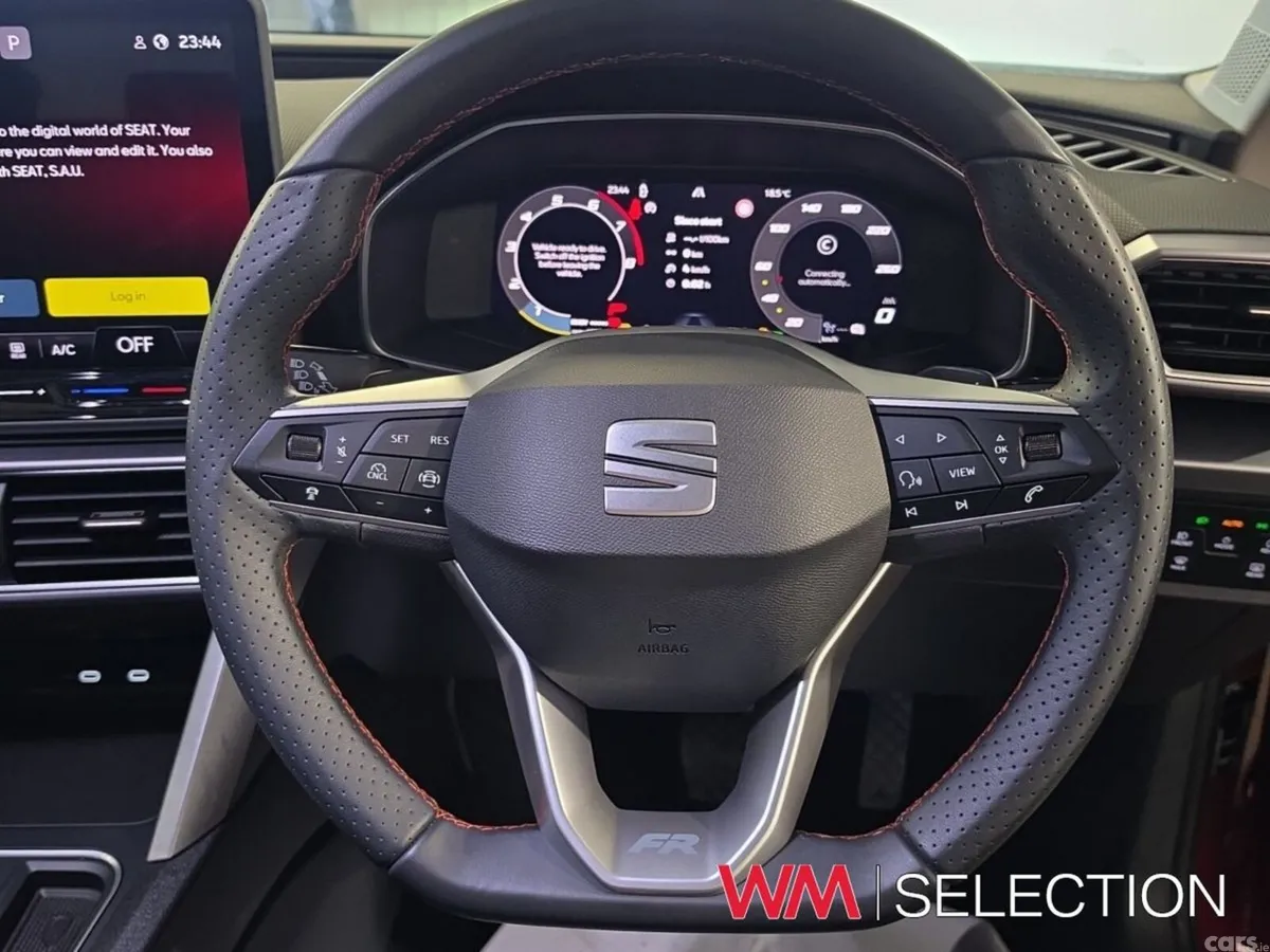 SEAT Leon Hatchback, Petrol Plug-in Hybrid, 2025, Red