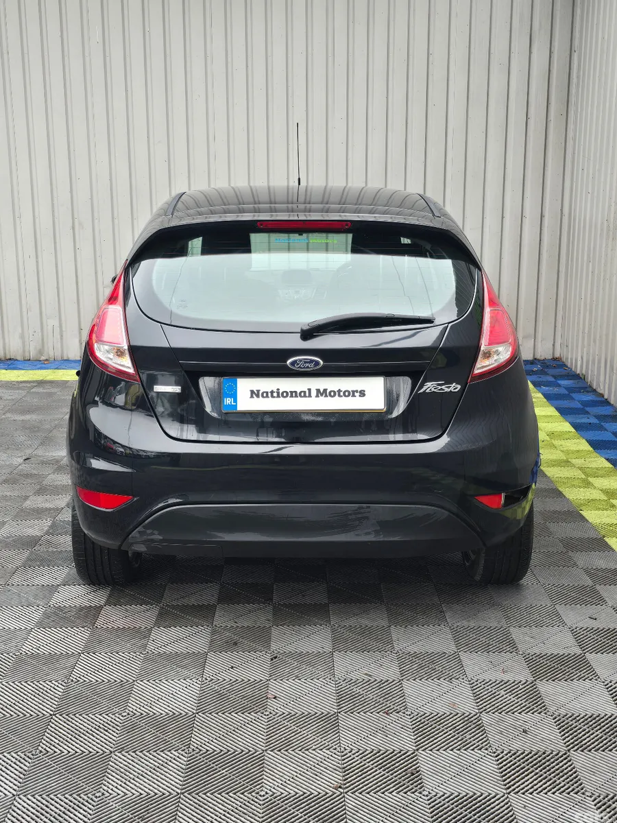 Ford Fiesta Hatchback, Petrol, 2014, Black