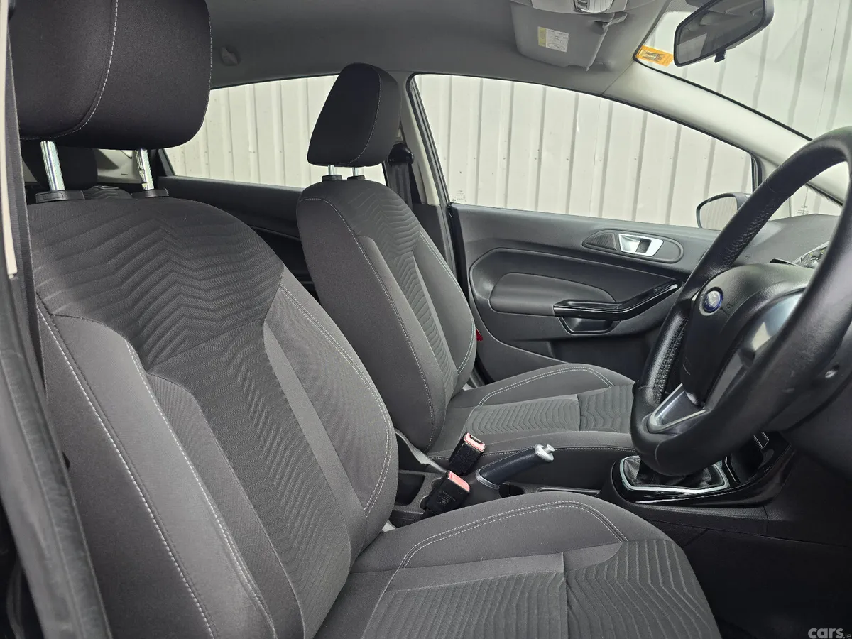 Ford Fiesta Hatchback, Petrol, 2014, Black
