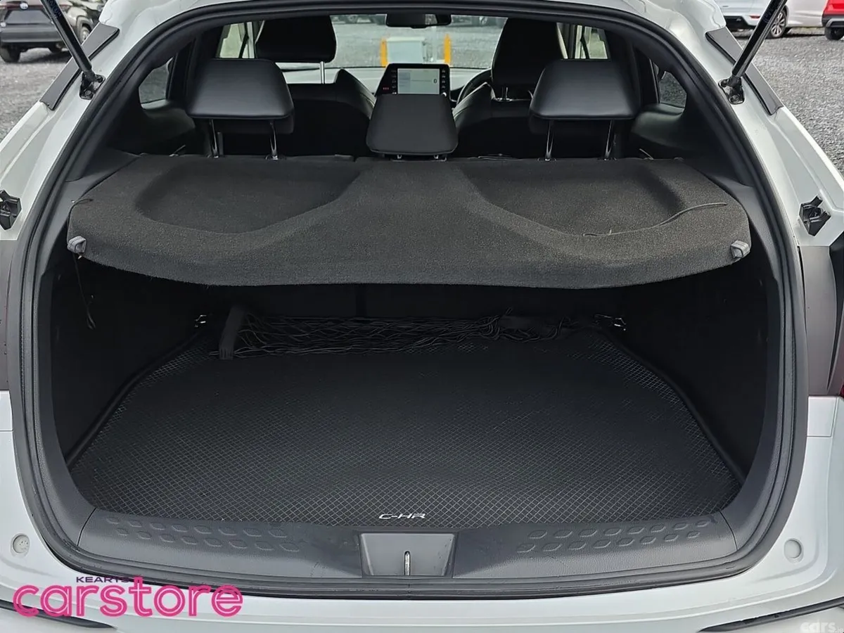 Toyota C-HR Hatchback, Petrol Hybrid, 2022, White