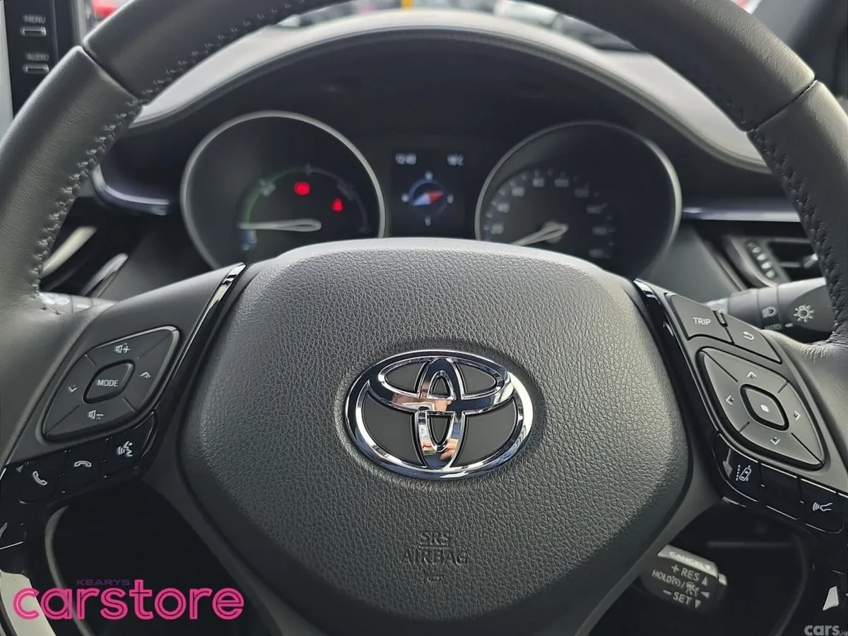 Toyota C-HR Hatchback, Petrol Hybrid, 2022, White
