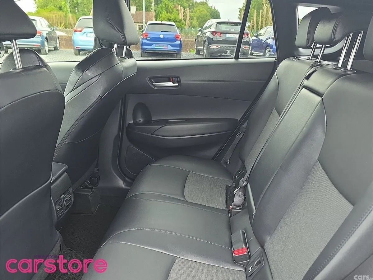 Toyota Corolla Cross Hatchback, Petrol Hybrid, 2023, Black