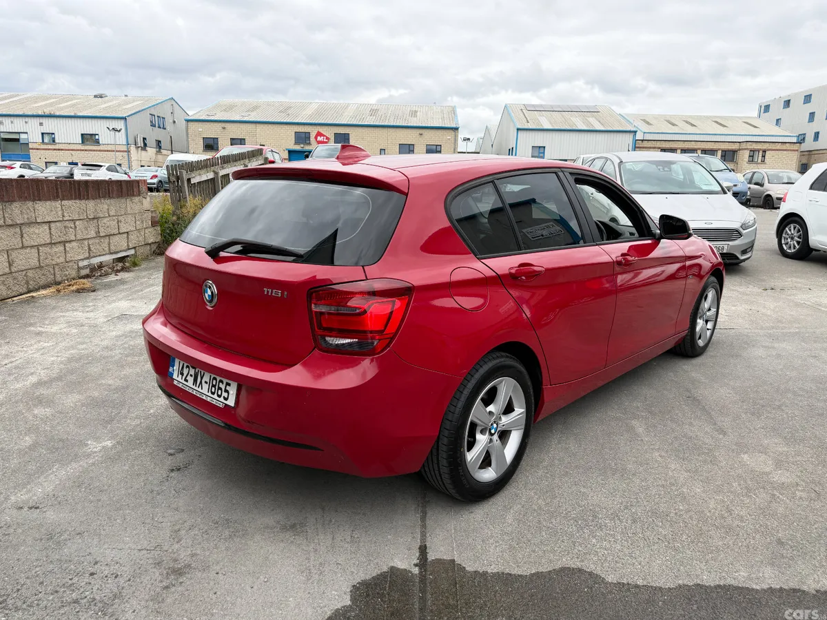 BMW 1-Series Hatchback, Petrol, 2014, Red