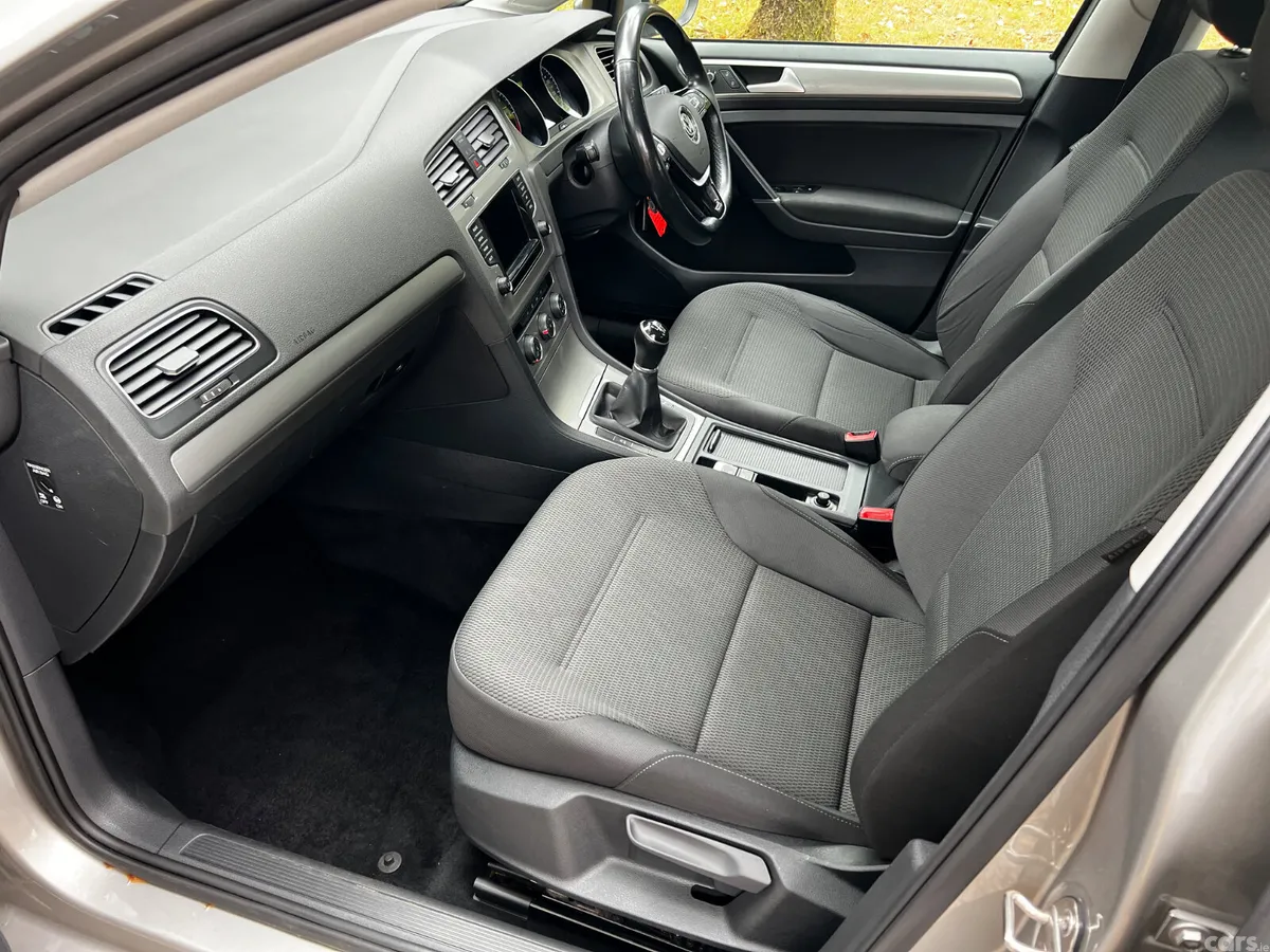 Volkswagen Golf Estate, Diesel, 2015, Silver