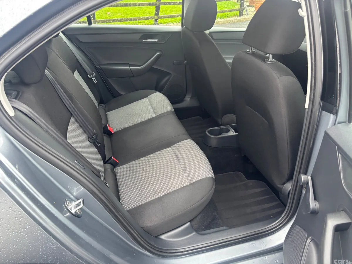 SEAT Toledo Saloon, Diesel, 2013, Silver