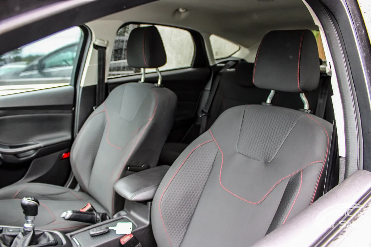 Ford Focus Hatchback, Diesel, 2016, Grey