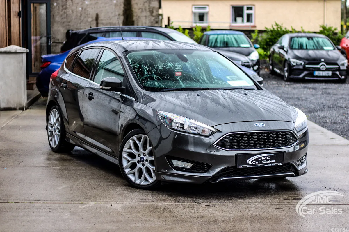 Ford Focus Hatchback, Diesel, 2016, Grey