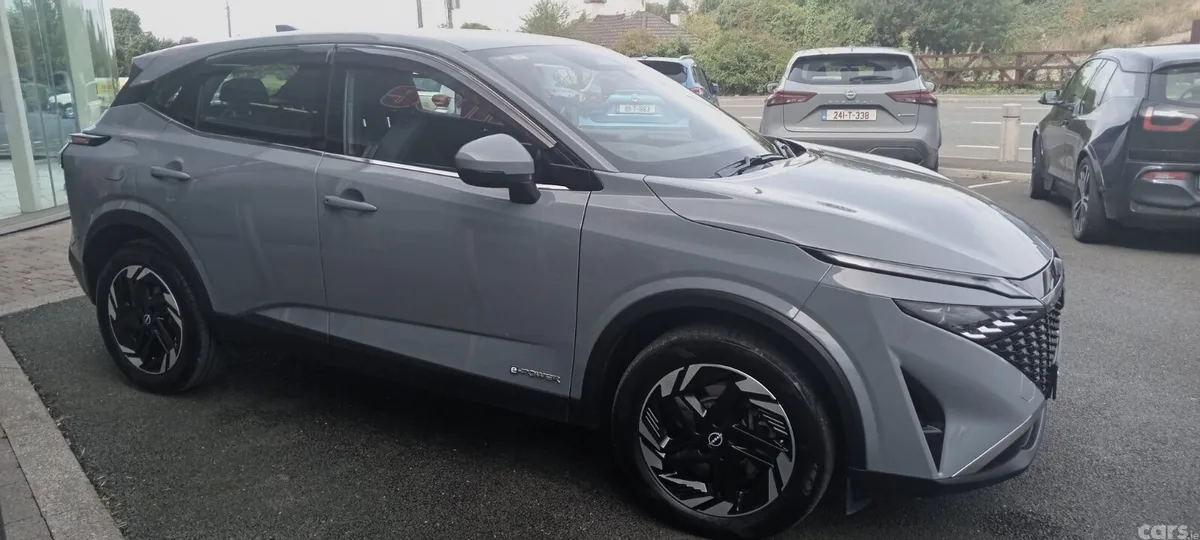 Nissan Qashqai MPV, Petrol Hybrid, 2025, Grey