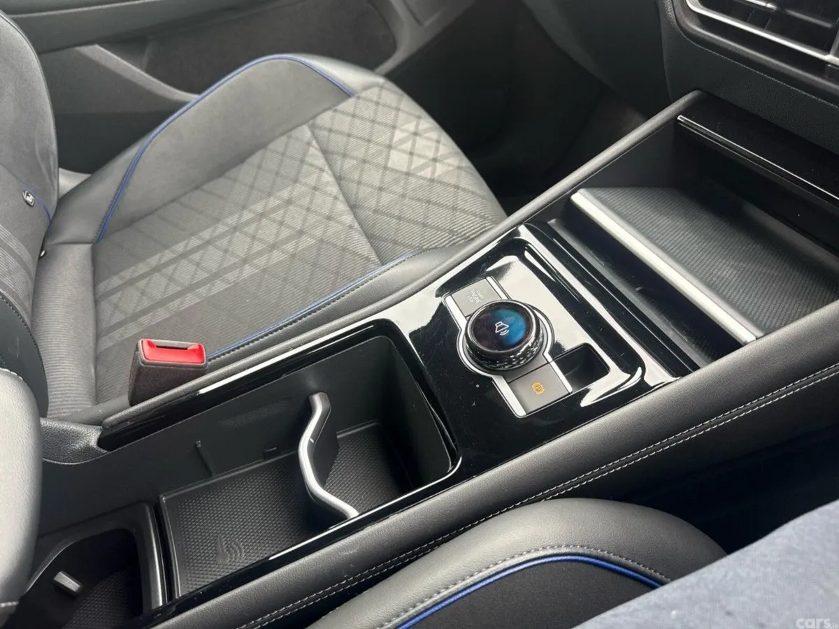 Volkswagen Tiguan SUV, Petrol Hybrid, 2025, Grey