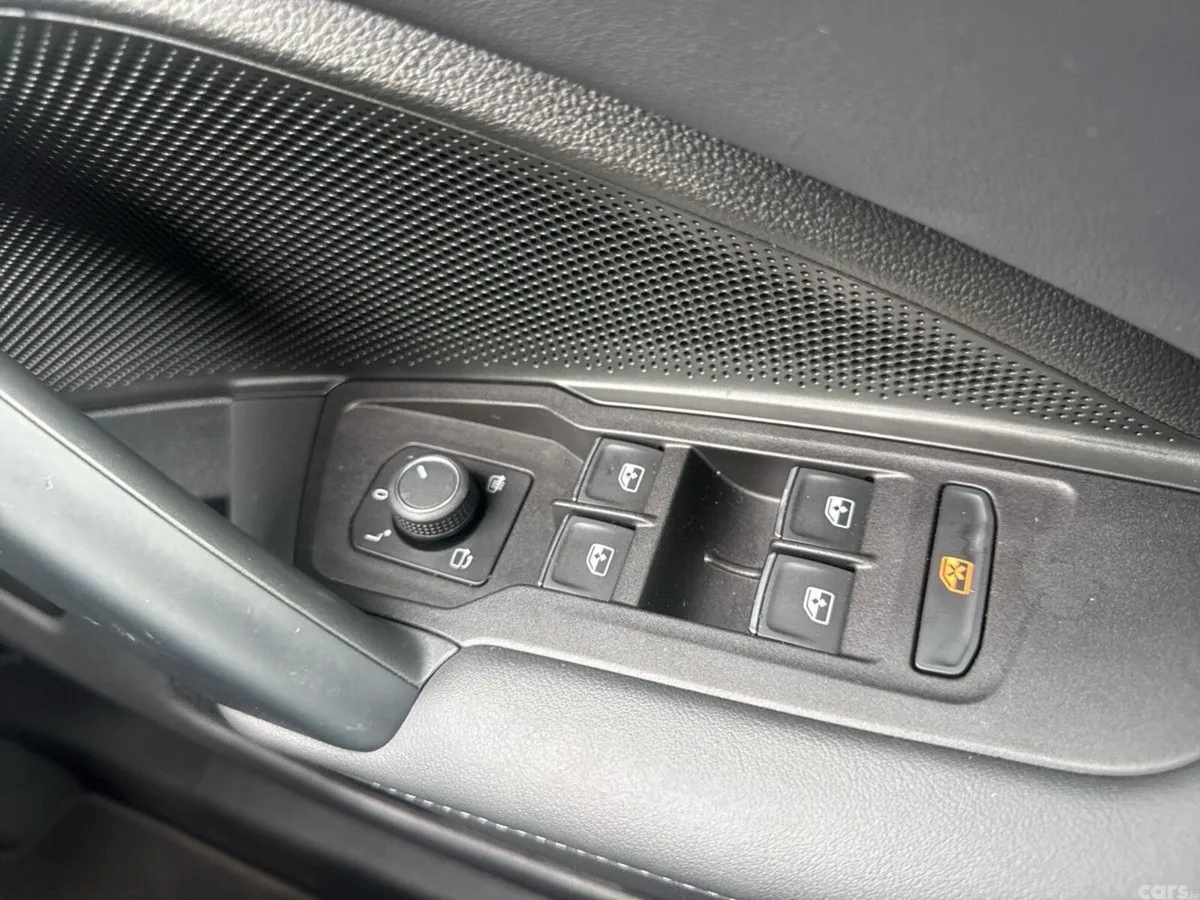 Volkswagen Tiguan SUV, Petrol Hybrid, 2025, Grey