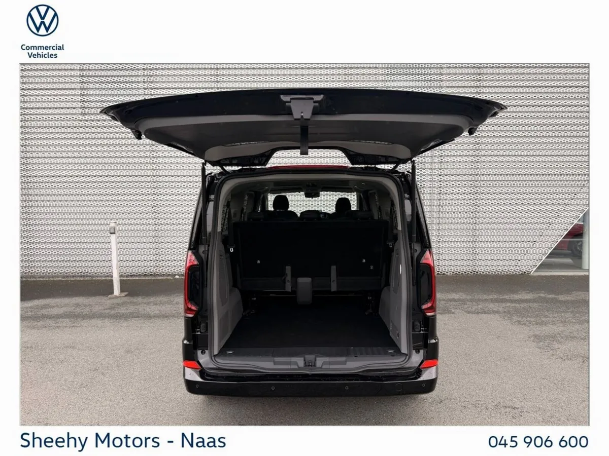 Volkswagen Caravelle MPV, Petrol Plug-in Hybrid, 2027, Black