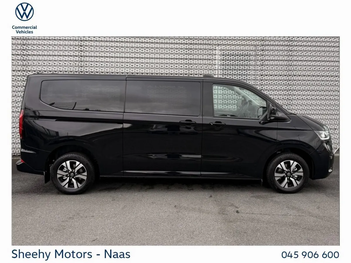 Volkswagen Caravelle MPV, Petrol Plug-in Hybrid, 2027, Black