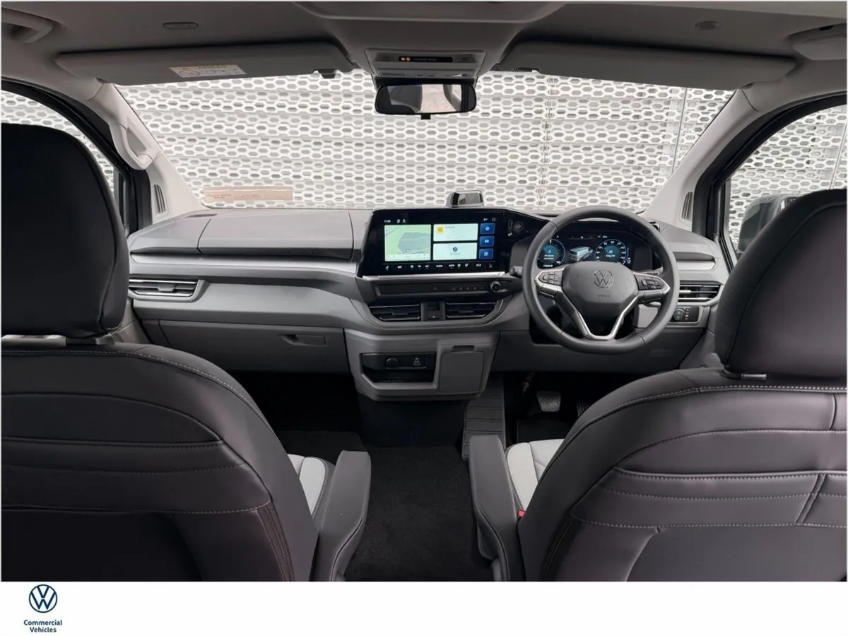 Volkswagen Caravelle MPV, Petrol Plug-in Hybrid, 2027, Black