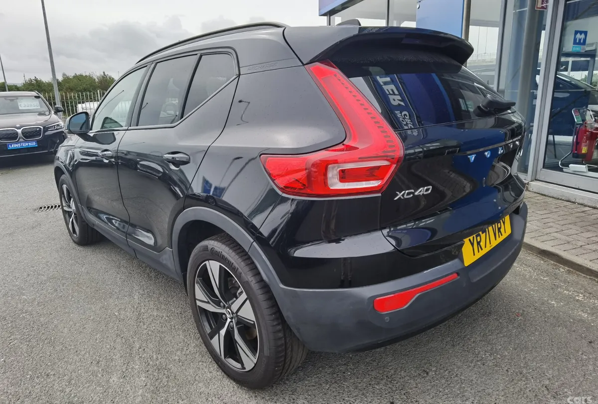 Volvo XC40 SUV, Petrol Plug-in Hybrid, 2021, Black