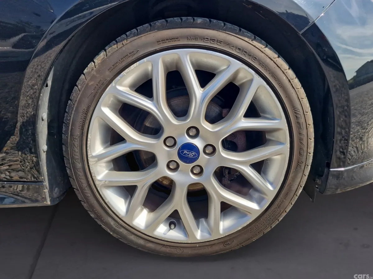 Ford Focus Hatchback, Petrol, 2018, Black