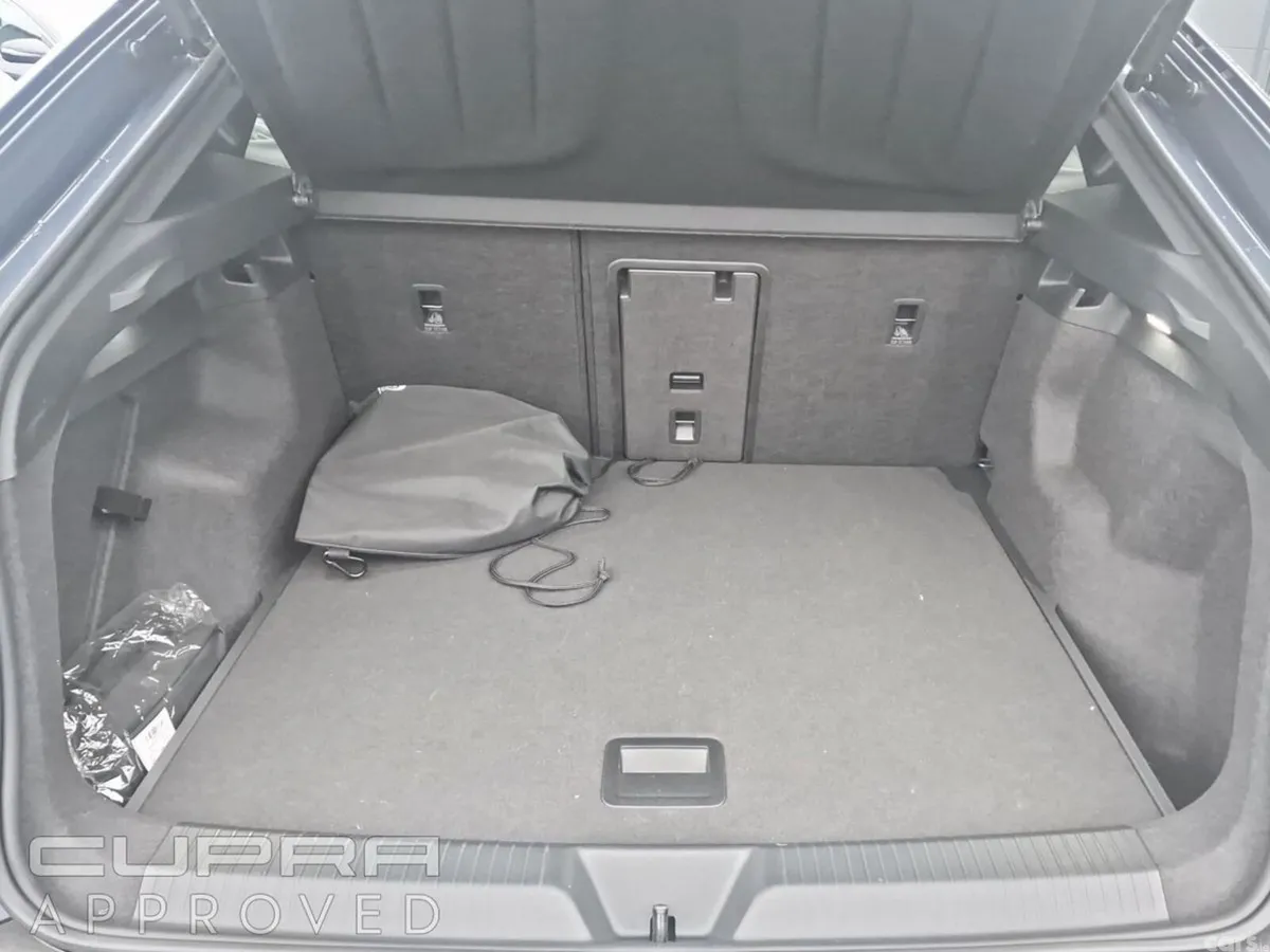 Cupra Tavascan SUV, Electric, 2025, Blue