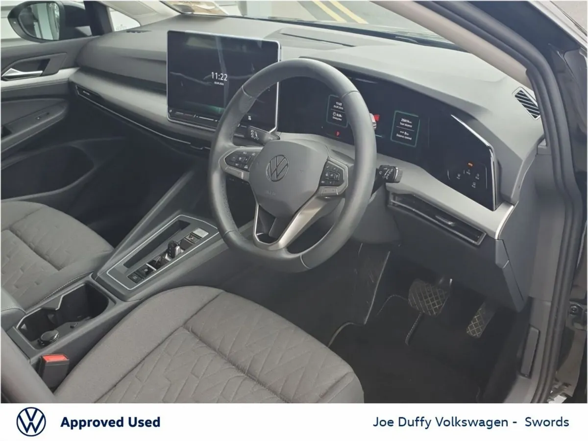 Volkswagen Golf Estate, Petrol Plug-in Hybrid, 2025, Black