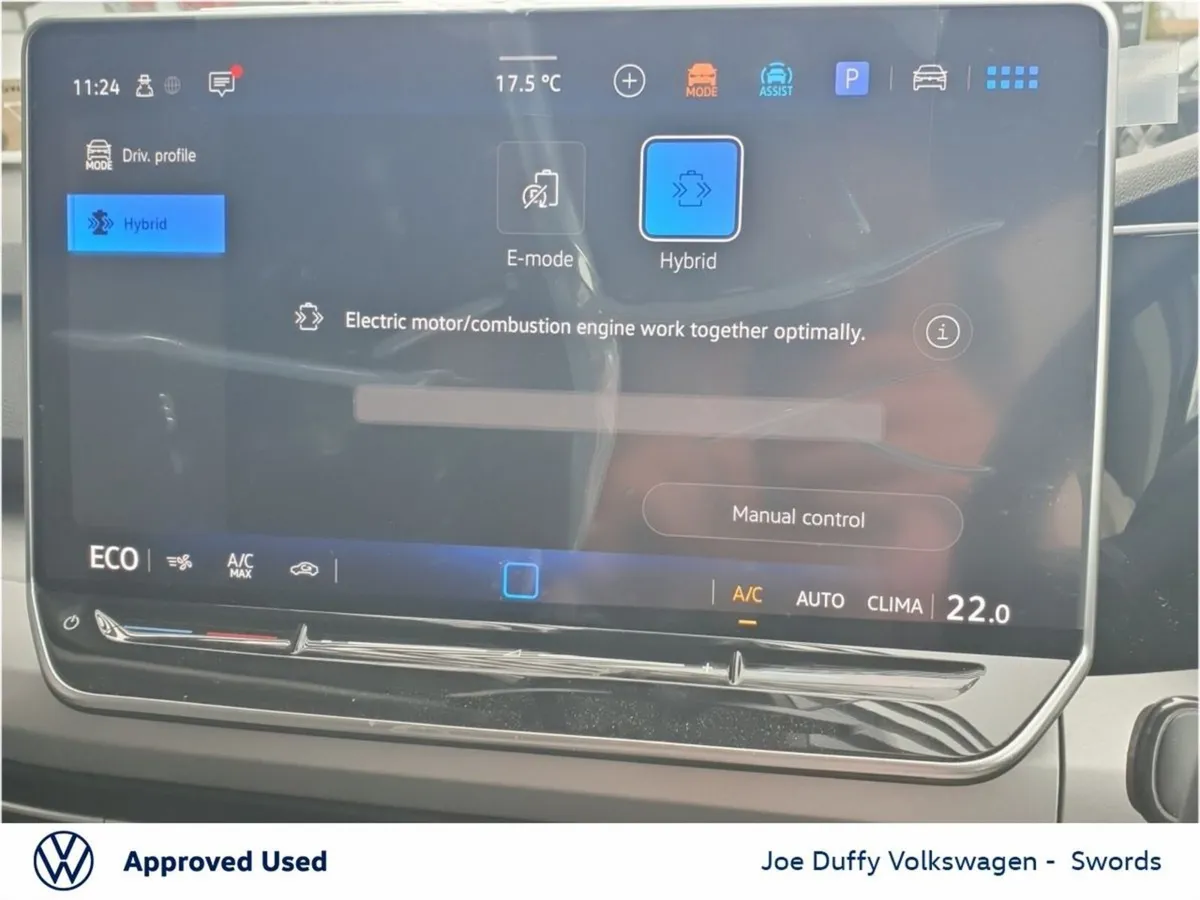 Volkswagen Golf Estate, Petrol Plug-in Hybrid, 2025, Black