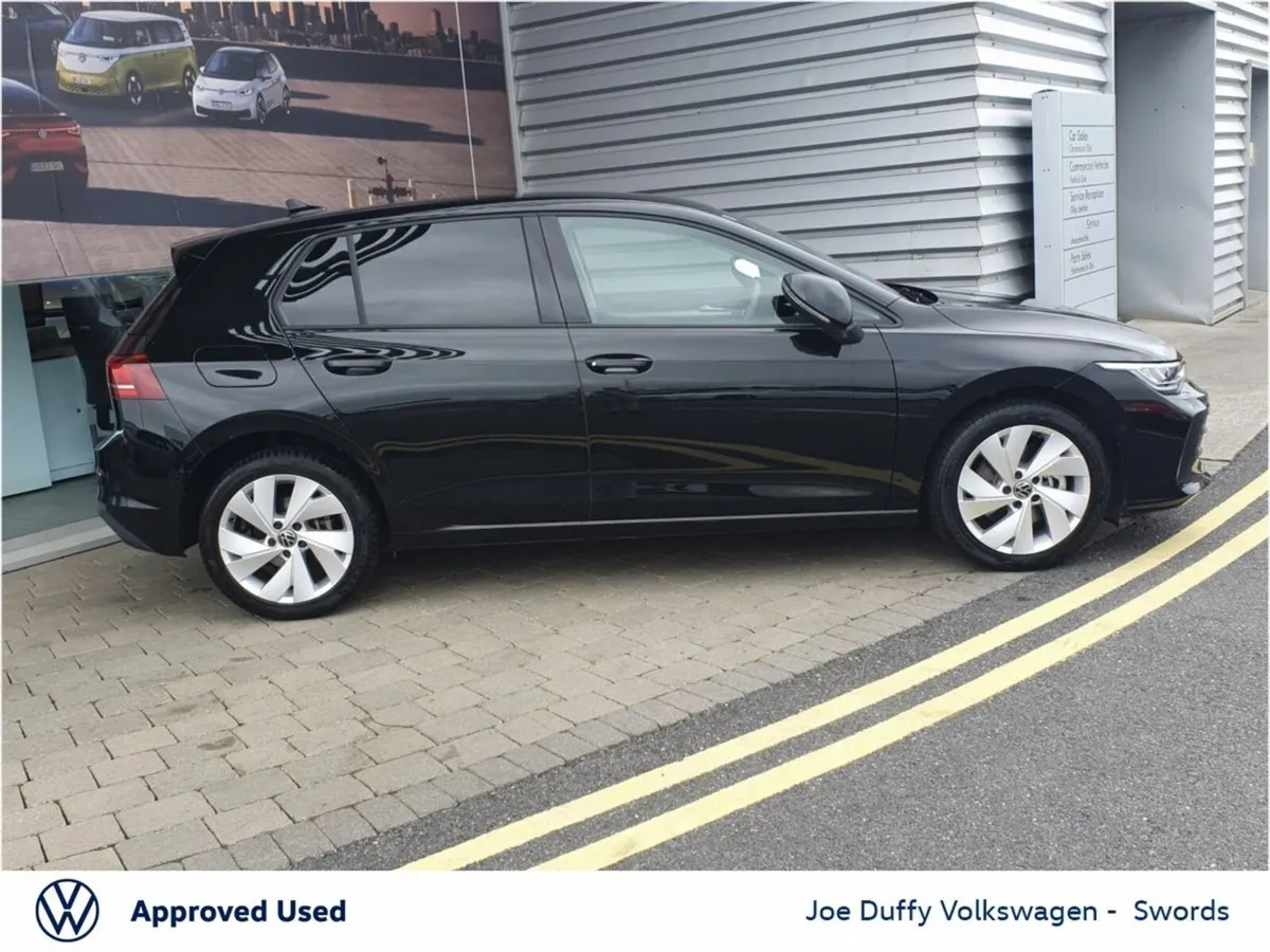 Volkswagen Golf Estate, Petrol Plug-in Hybrid, 2025, Black