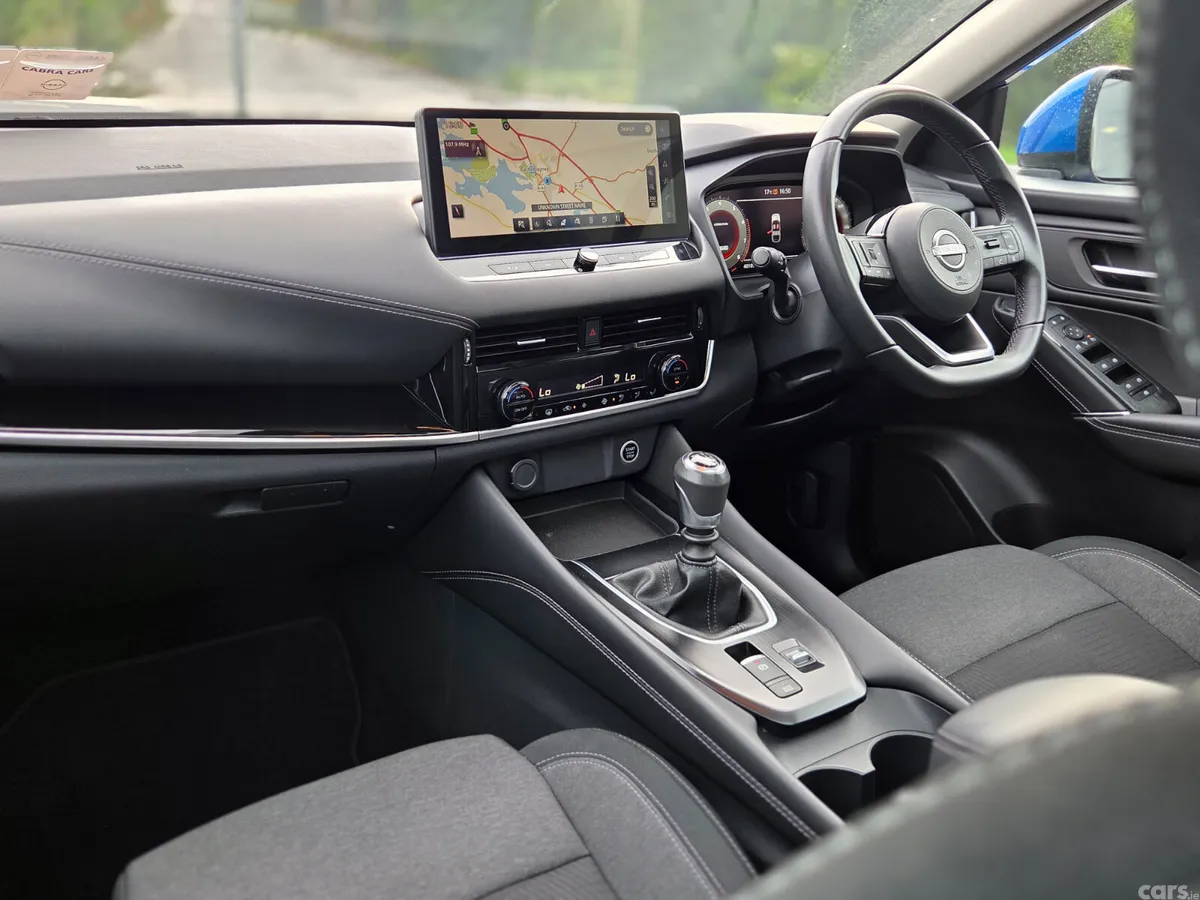Nissan Qashqai SUV, Petrol Hybrid, 2022, Blue