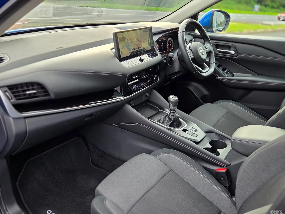 Nissan Qashqai SUV, Petrol Hybrid, 2022, Blue