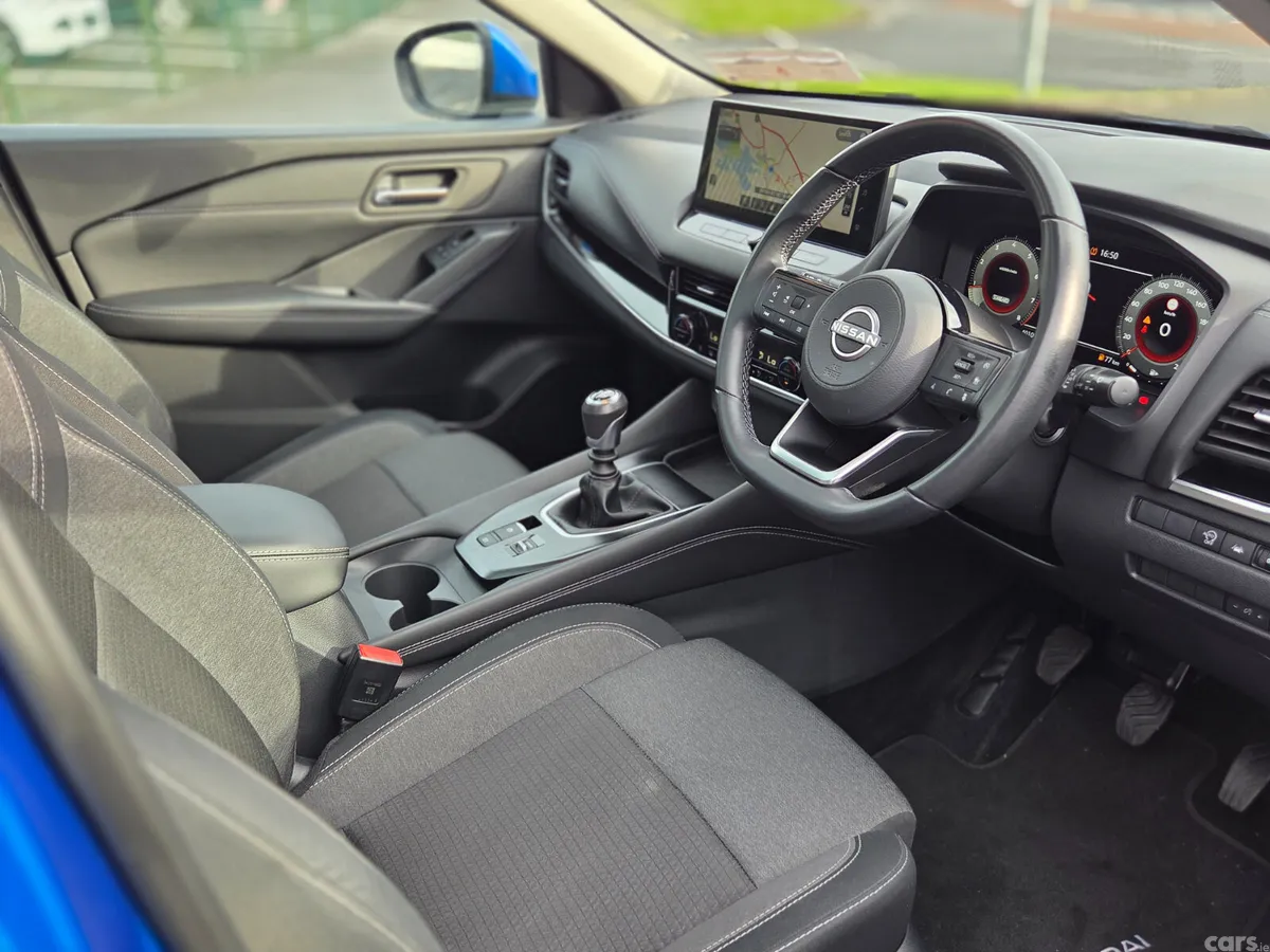 Nissan Qashqai SUV, Petrol Hybrid, 2022, Blue