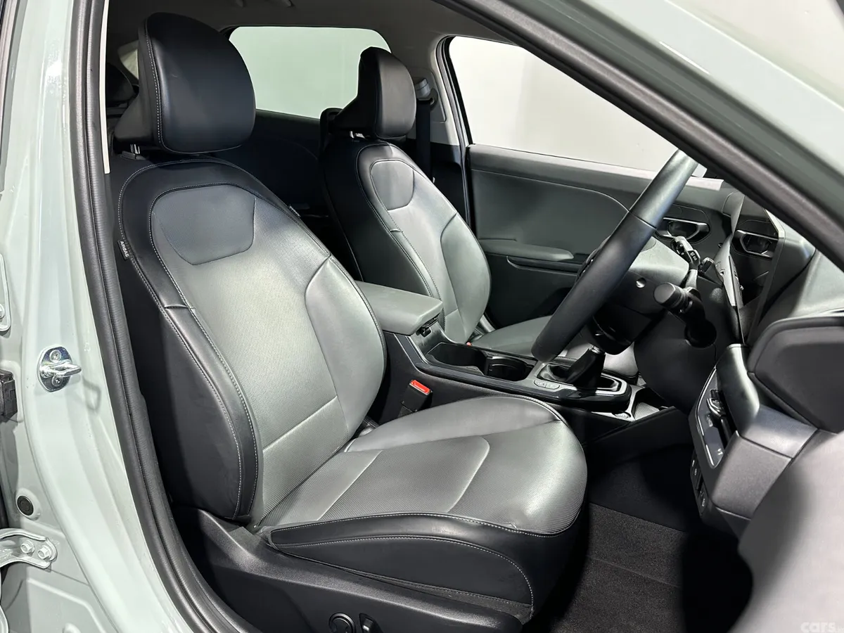 Kia K4 Hatchback, Petrol Hybrid, 2026, Green