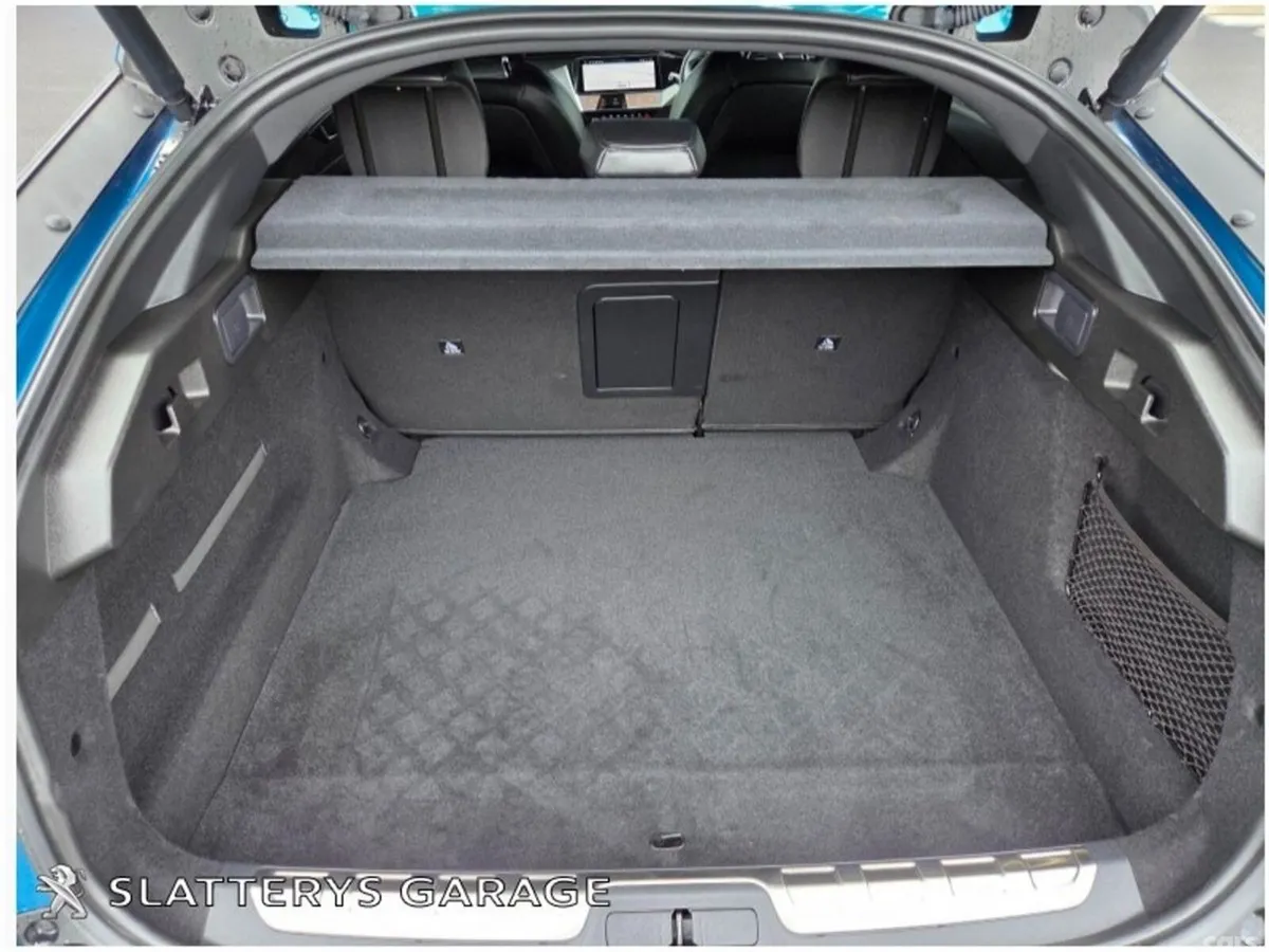Peugeot 408 Hatchback, Petrol, 2024, Blue