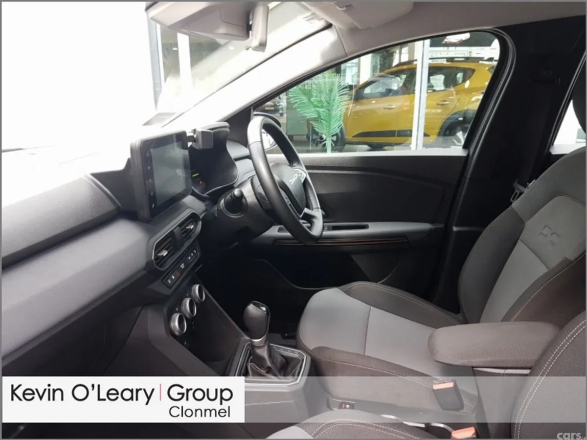 Dacia Jogger MPV, Petrol, 2025, Grey