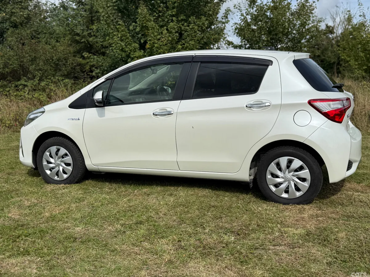 Toyota Vitz Hatchback, Petrol Hybrid, 2018, White