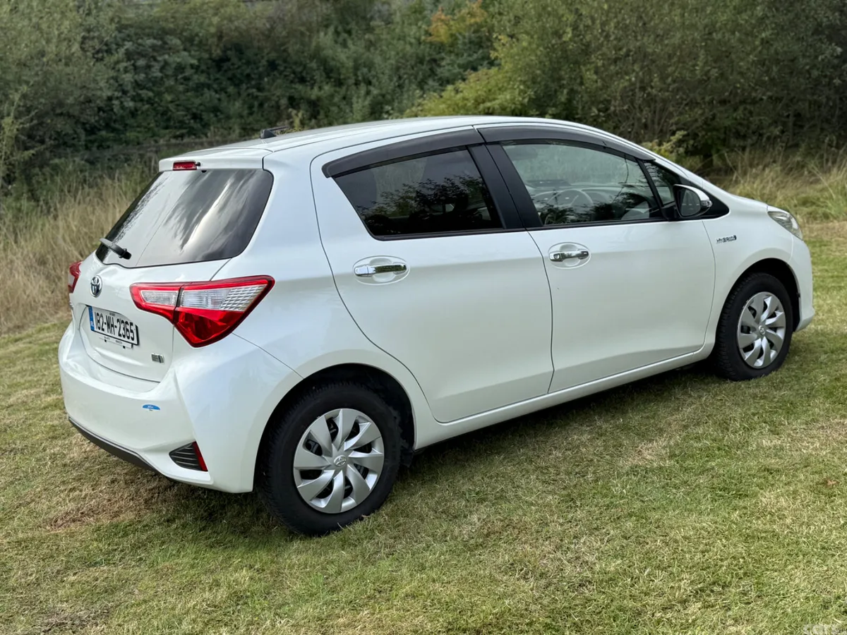 Toyota Vitz Hatchback, Petrol Hybrid, 2018, White