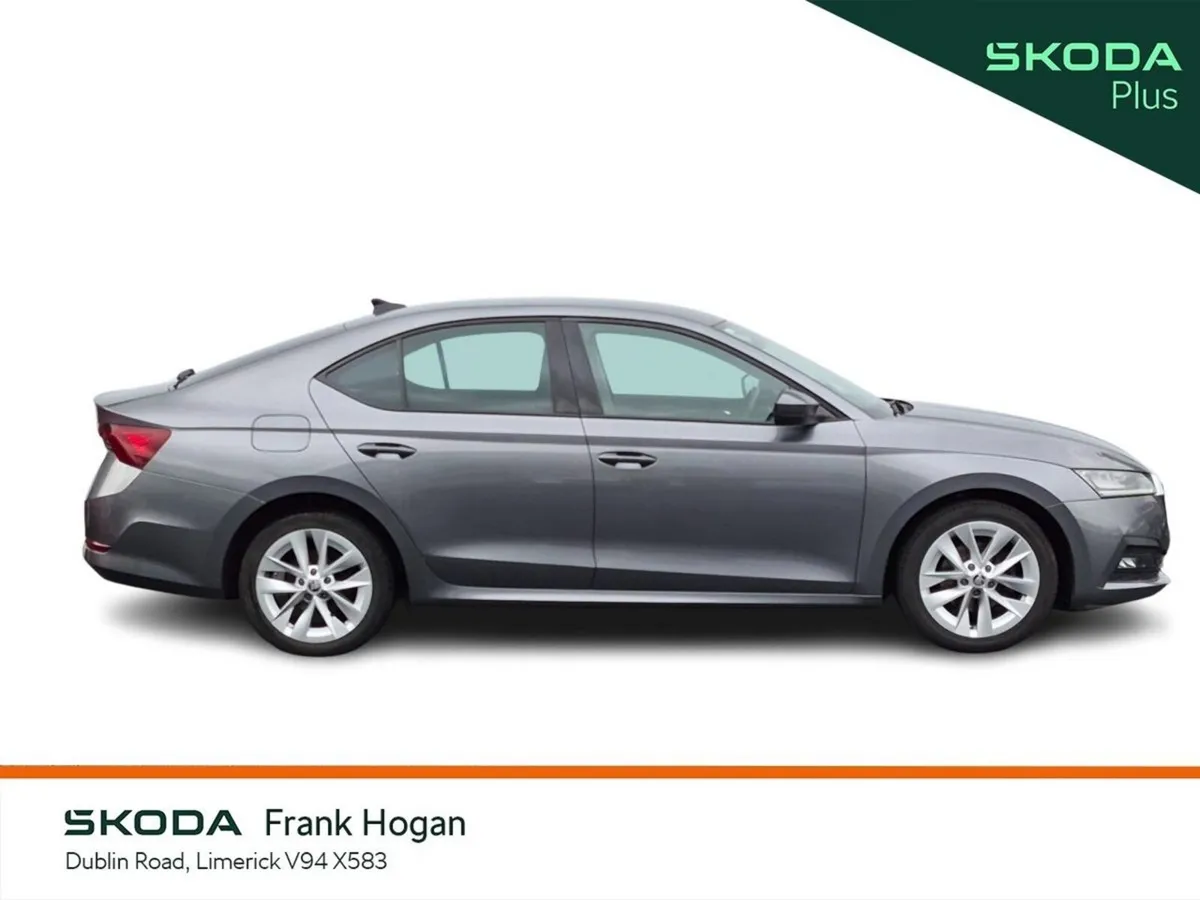 Skoda Octavia Saloon, Petrol, 2023, Grey