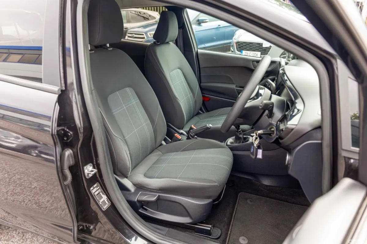 Ford Fiesta Hatchback, Petrol, 2021, Black