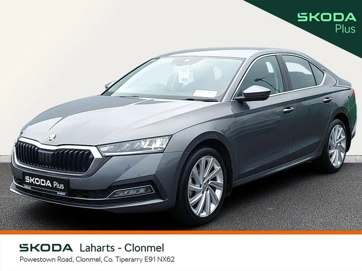 Skoda Octavia Saloon, Diesel, 2023, Grey