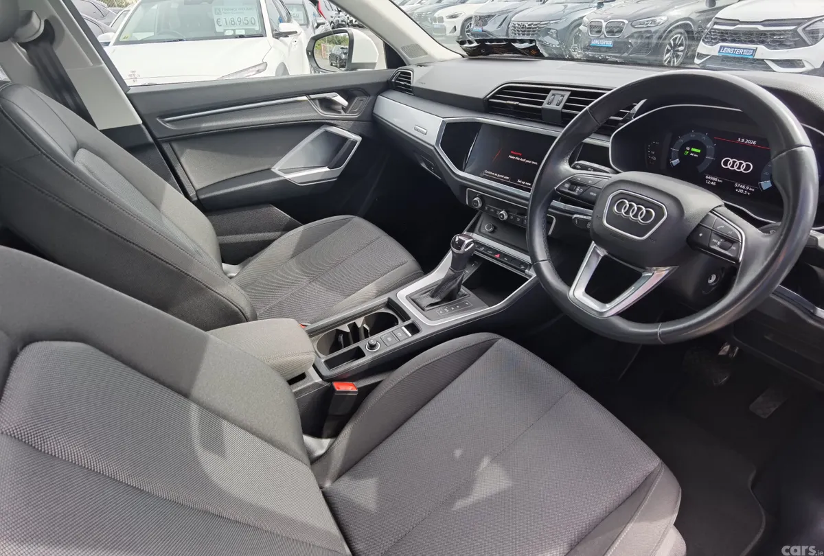 Audi Q3 SUV, Petrol Plug-in Hybrid, 2023, White