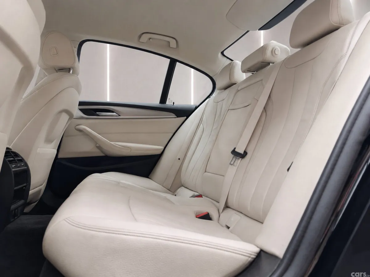 BMW 5-Series Saloon, Petrol, 2019, Black
