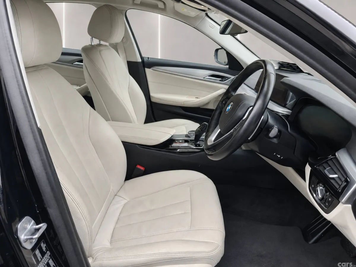 BMW 5-Series Saloon, Petrol, 2019, Black
