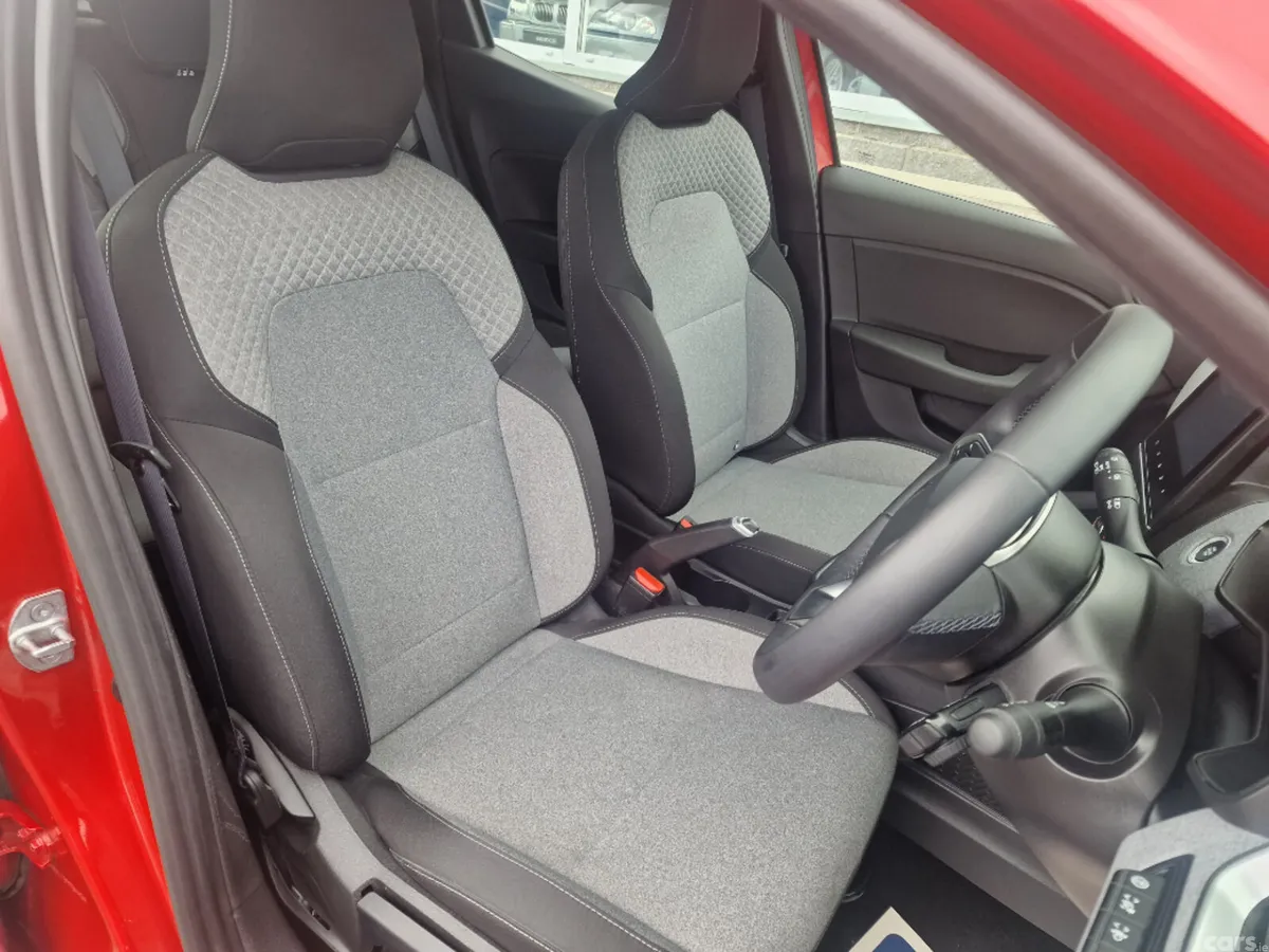 Renault Clio Hatchback, Petrol, 2025, Red