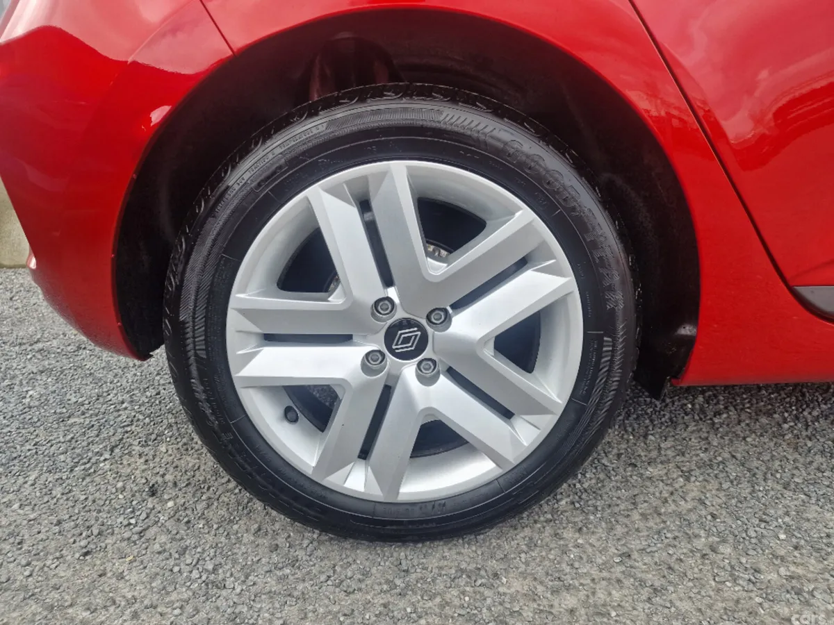 Renault Clio Hatchback, Petrol, 2025, Red