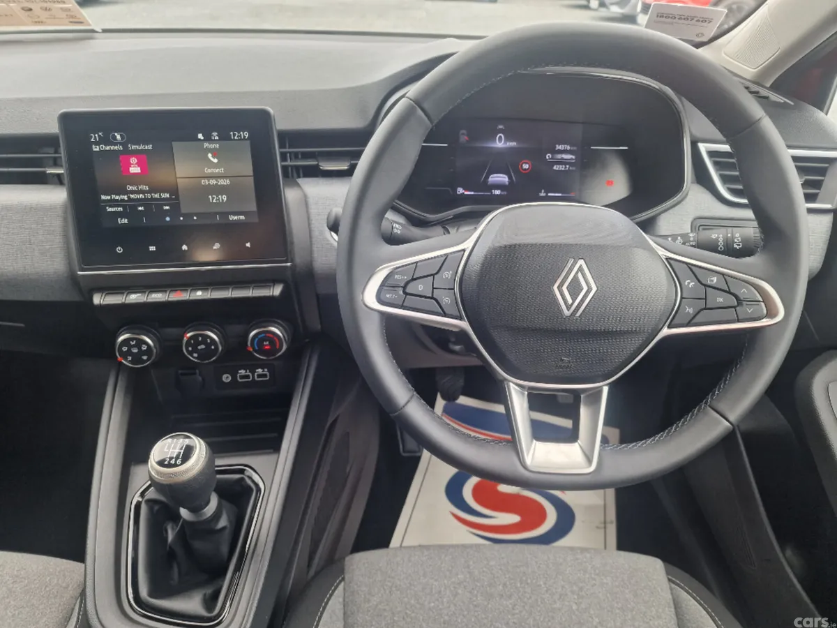 Renault Clio Hatchback, Petrol, 2025, Red