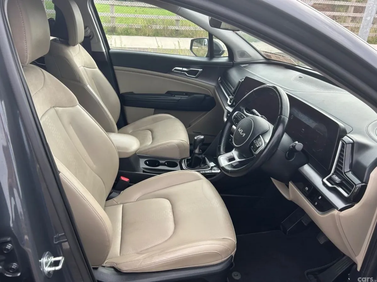 Kia Sportage SUV, Diesel, 2022, Grey