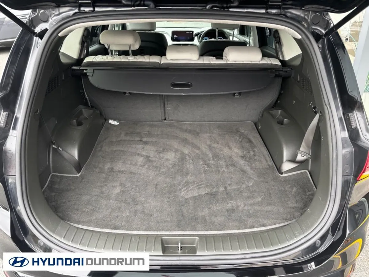 Hyundai Santa Fe Estate, Petrol Plug-in Hybrid, 2023, Black