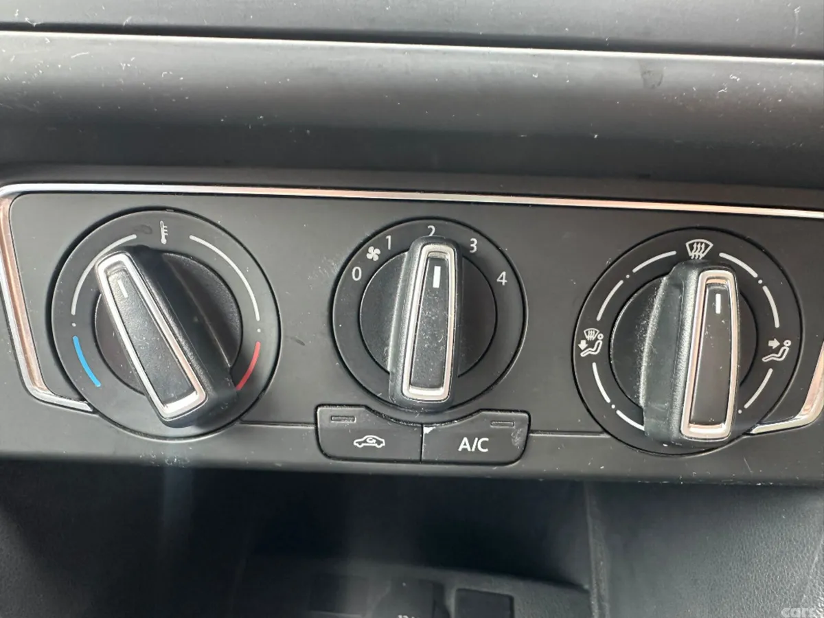 Volkswagen Polo Hatchback, Petrol, 2015, Brown