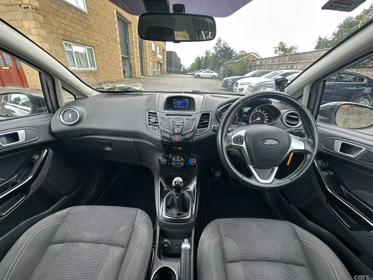 Ford Fiesta Hatchback, Petrol, 2017, Grey